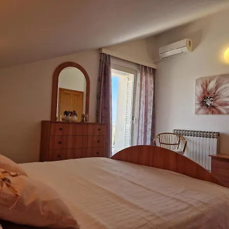 Lucija Casa de Férias Biograd Na Moru